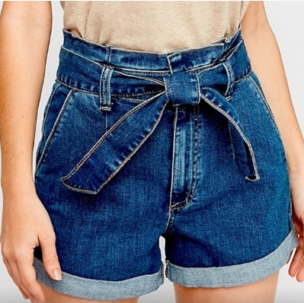 Express Jean Shorts Wimen's Sz 2 High-Waisted Denim Paper Bag Cuffed Hem